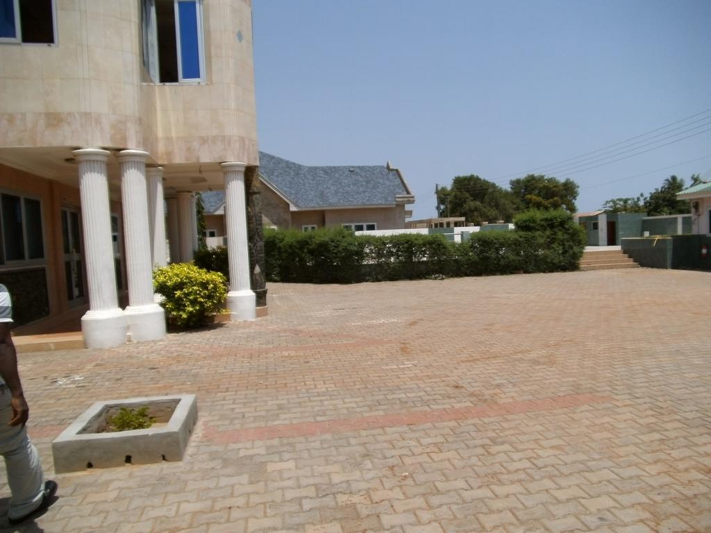 Pemicsa Hotel Accra Spintex المظهر الخارجي الصورة